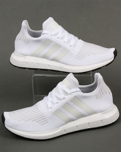 weiß sneaker adidas|Adidas white running shoes.